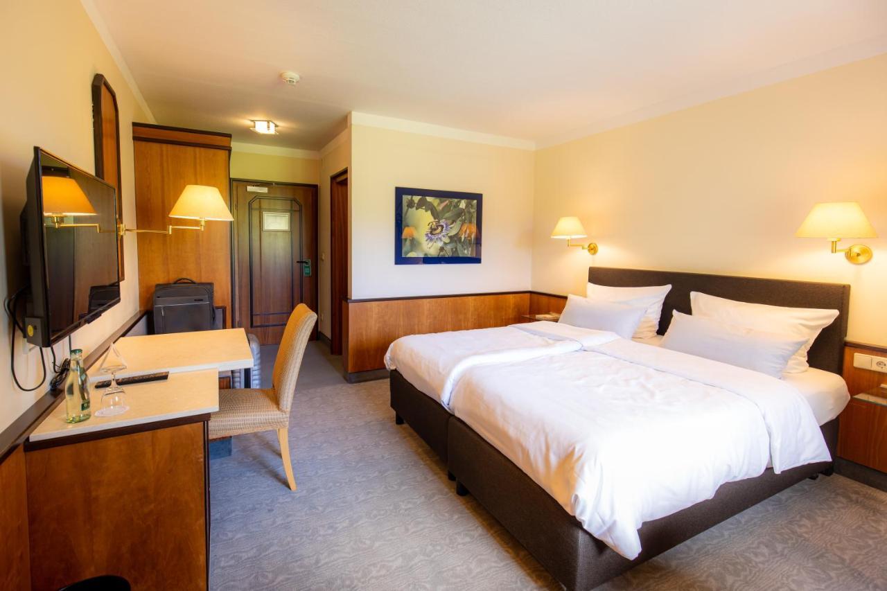 Landhotel Am Rothenberg Uslar Exteriör bild